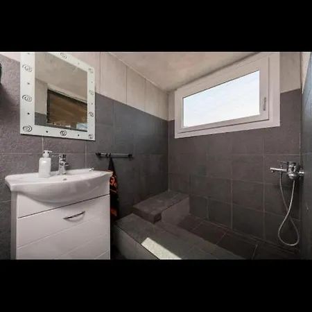 Apartman Barchelona Kaliráhi